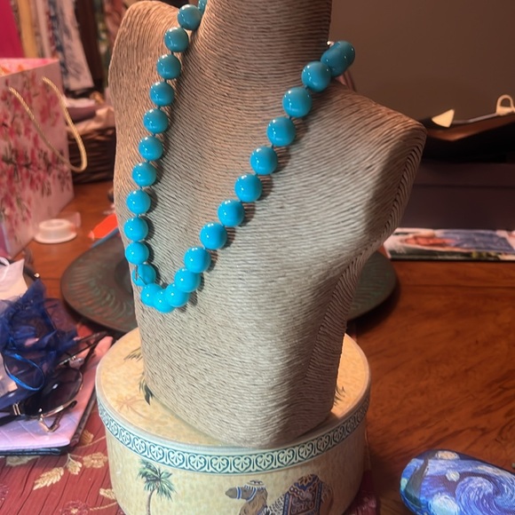 Sleeping Beauty colored Shell Pearls - Picture 3 of 6